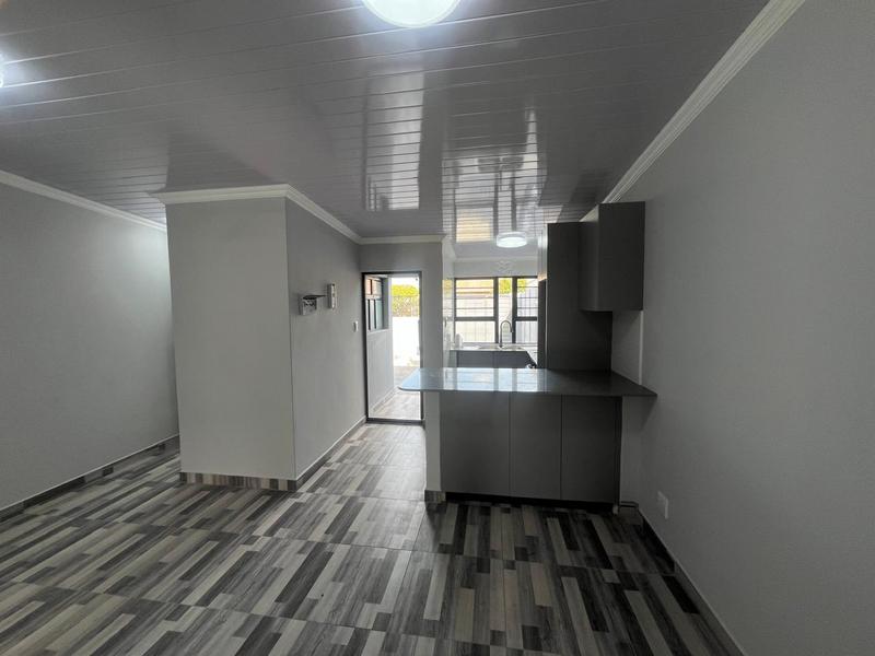 2 Bedroom Property for Sale in Kensington Western Cape